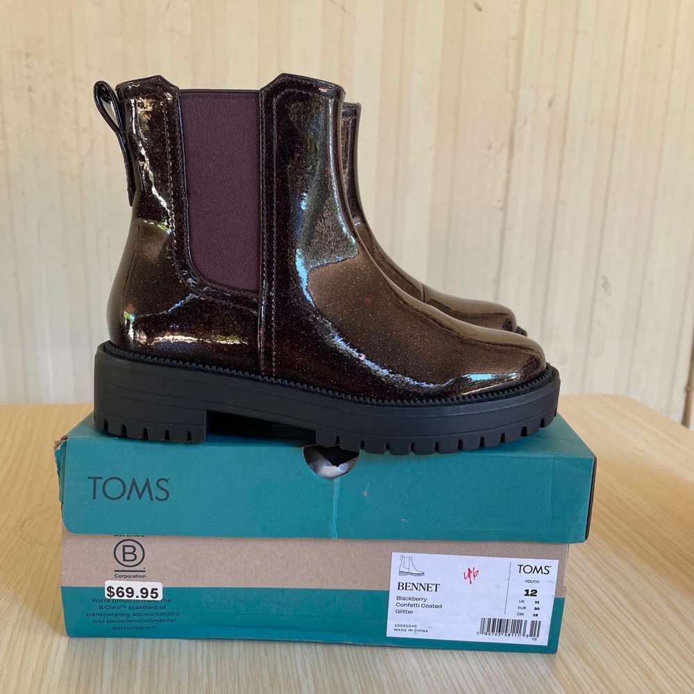 New! Girls TOMS Chelsea Boot